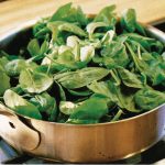 alimentos altos en hierro espinacas