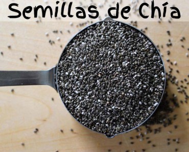 Los envolvimientos para el adelgazamiento en las condiciones de casa con el pimiento el vientre