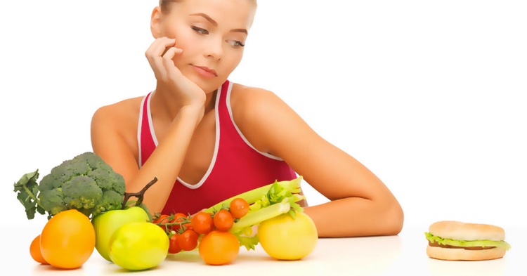 mujer-frutas-y-verduras-hamburguesa