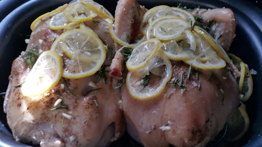 pollos-preparados-con-limon-y-romero