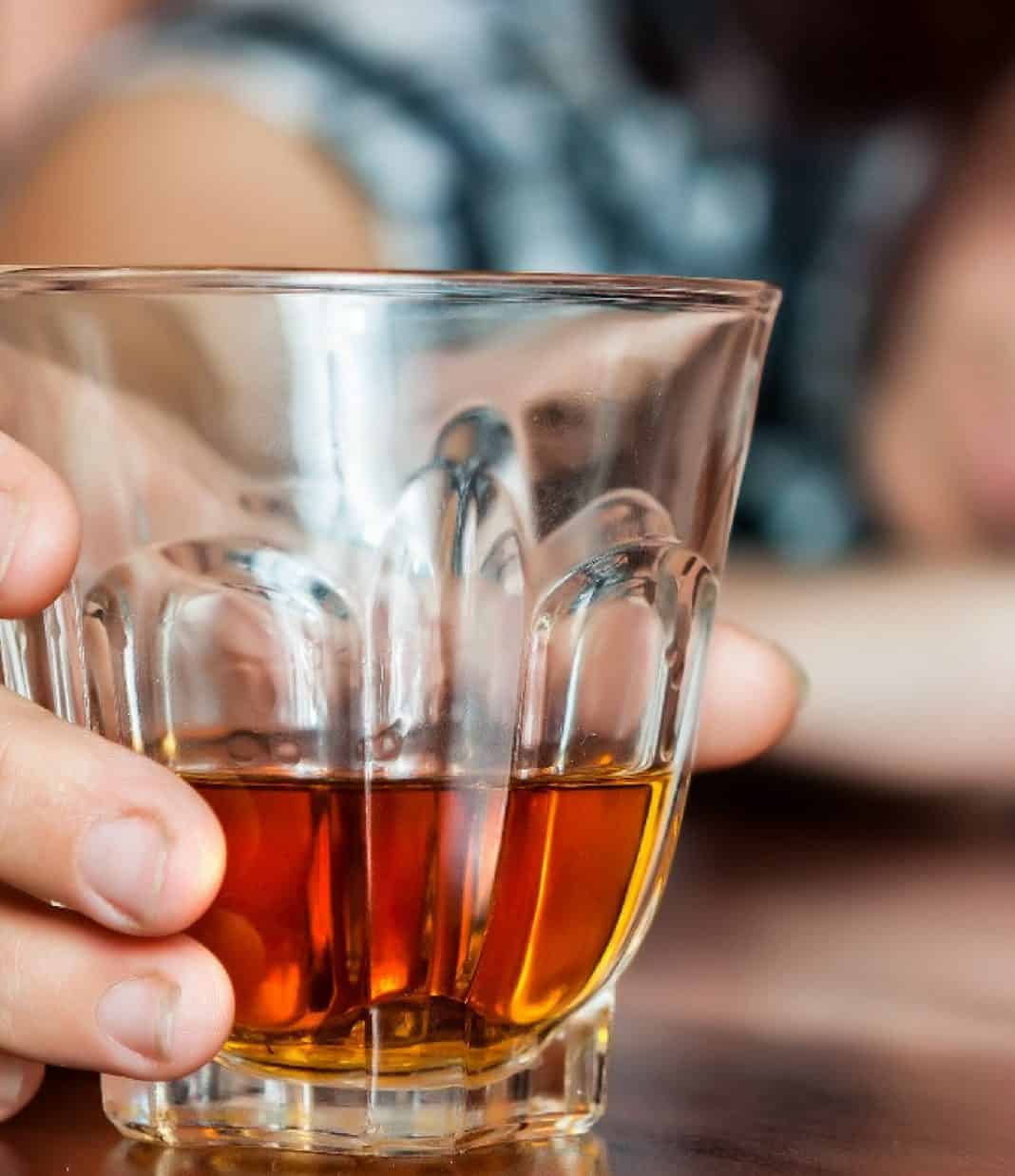 Alcoholismo en adolescentes consecuencias efectos físicos y psicológicos La Guía de las