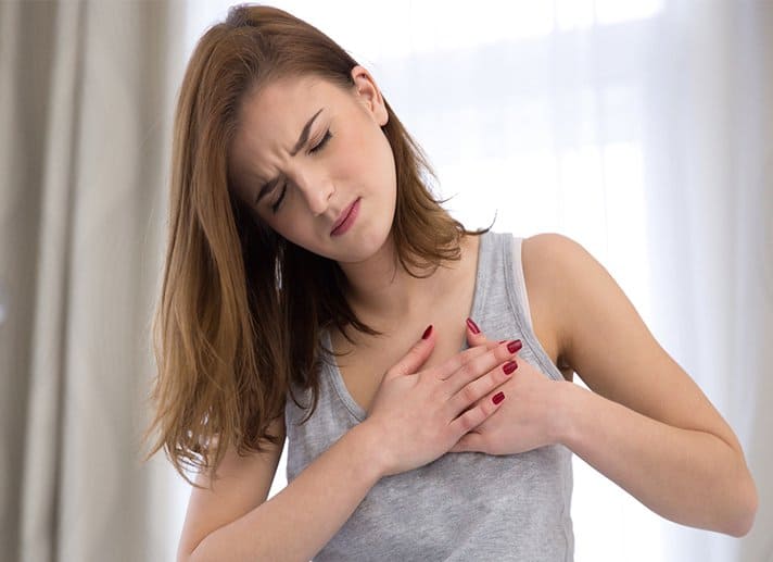30 diferentes causas por las que duele el pecho